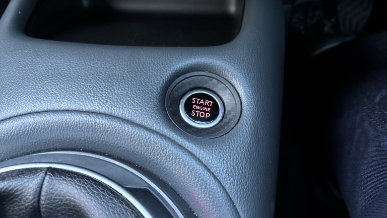 Nissan Juke 1.0 DiG-T Tekna 5dr Petrol Hatchback